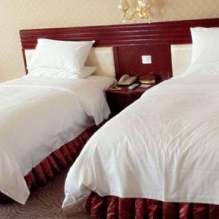 Starway Hotel Guangzhou Xintang Branch Esterno foto